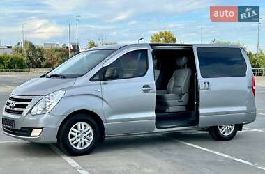 Минивэн Hyundai Grand Starex 2017 в 