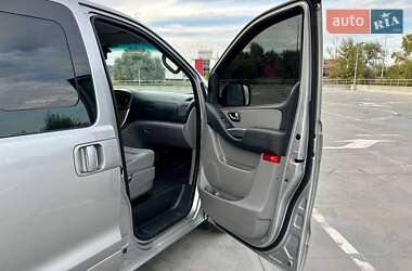 Минивэн Hyundai Grand Starex 2017 в 