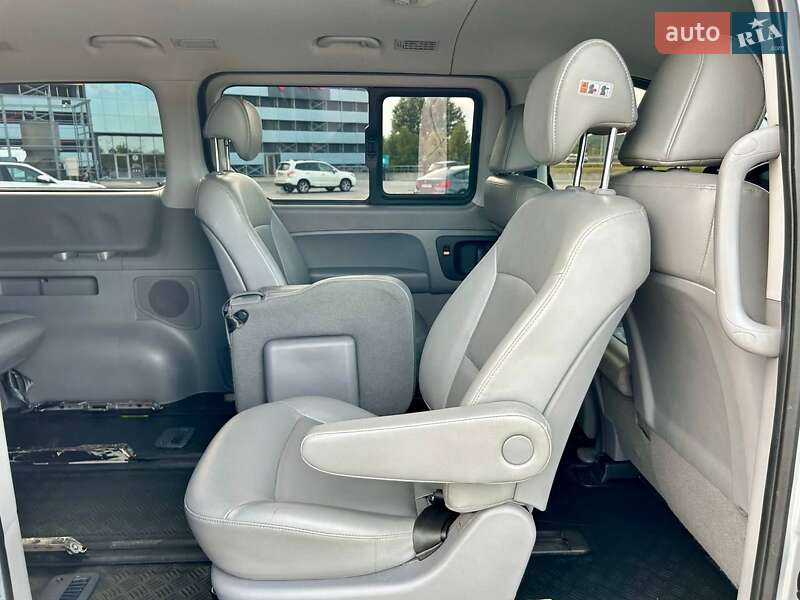Минивэн Hyundai Grand Starex 2017 в Киеве фото 49 Минивэн Hyundai Grand Starex 2017 в Киеве