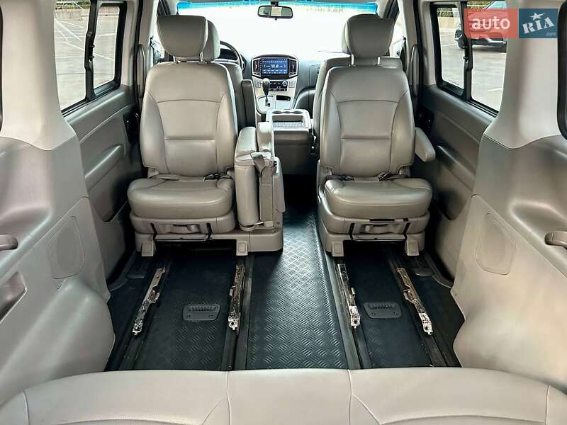 Минивэн Hyundai Grand Starex 2017 в Киеве фото 55 Минивэн Hyundai Grand Starex 2017 в Киеве