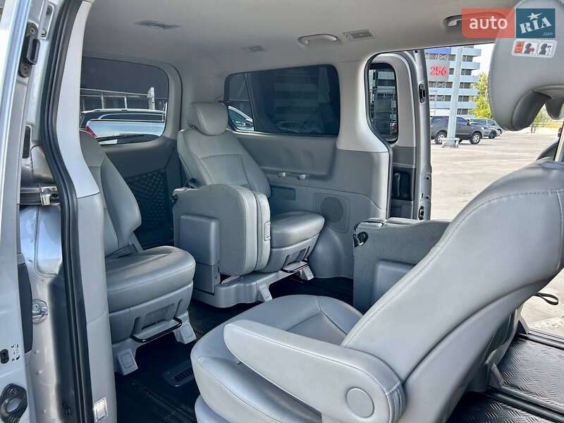 Минивэн Hyundai Grand Starex 2017 в Киеве фото 85 Минивэн Hyundai Grand Starex 2017 в Киеве
