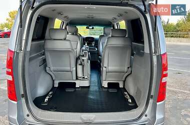 Минивэн Hyundai Grand Starex 2017 в 