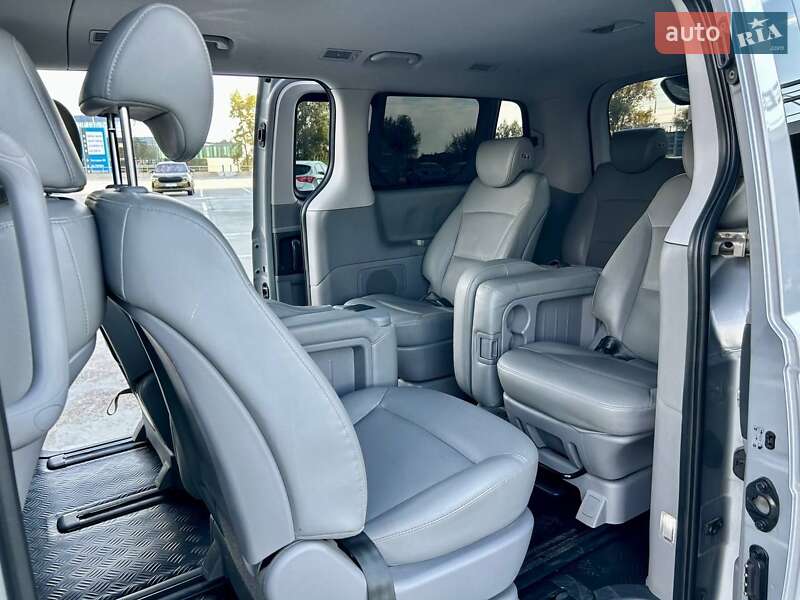 Минивэн Hyundai Grand Starex 2017 в Киеве фото 118 Минивэн Hyundai Grand Starex 2017 в Киеве