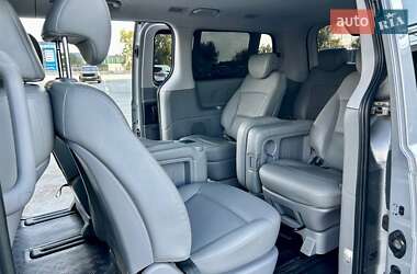 Минивэн Hyundai Grand Starex 2017 в 