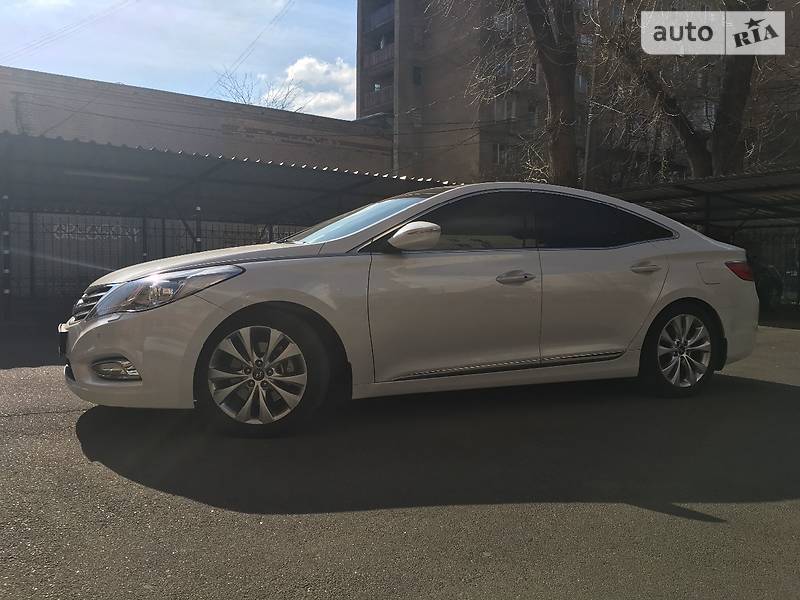 Седан Hyundai Grandeur 2013 в Одессе