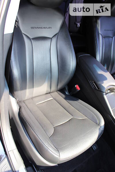 Седан Hyundai Grandeur 2013 в Києві