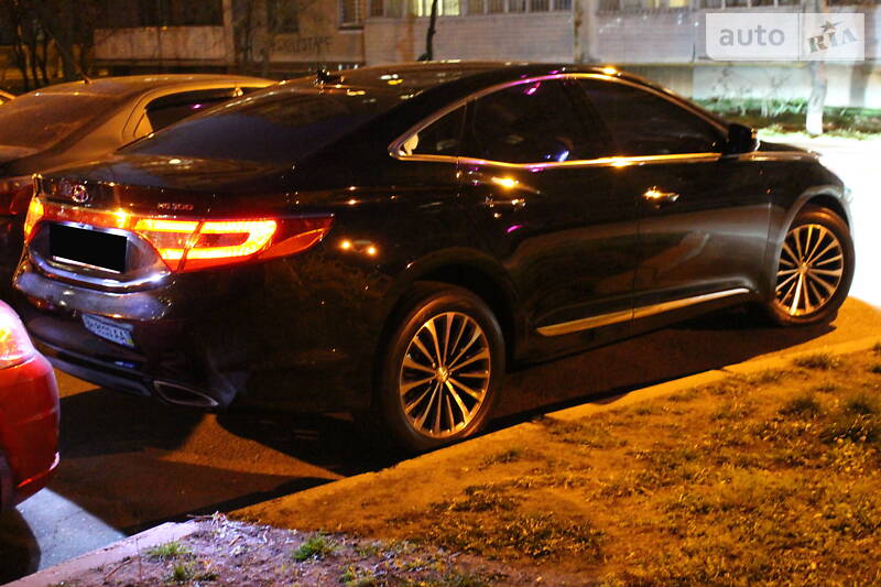 Седан Hyundai Grandeur 2013 в Києві