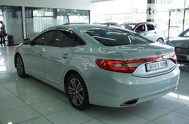 Седан Hyundai Grandeur 2013 в 