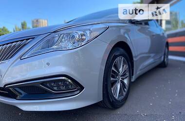 Седан Hyundai Grandeur 2014 в Одессе