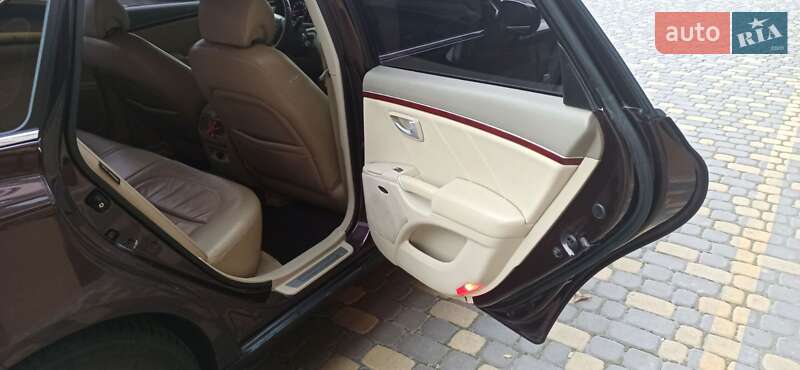 Седан Hyundai Grandeur 2007 в Виннице