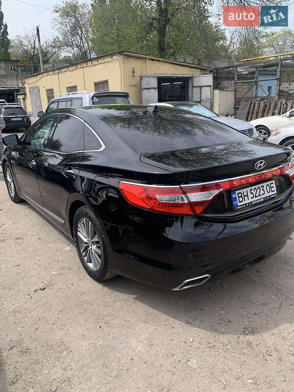Седан Hyundai Grandeur 2016 в Одесі