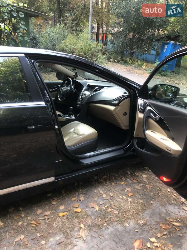 Седан Hyundai Grandeur 2013 в Києві фото 34 Седан Hyundai Grandeur 2013 в Києві