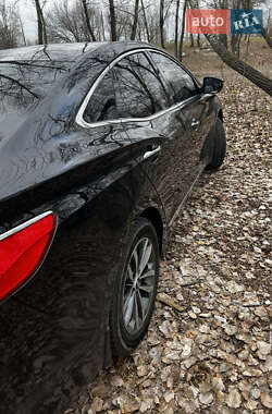 Седан Hyundai Grandeur 2012 в 