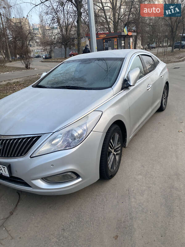 Седан Hyundai Grandeur 2013 в Києві
