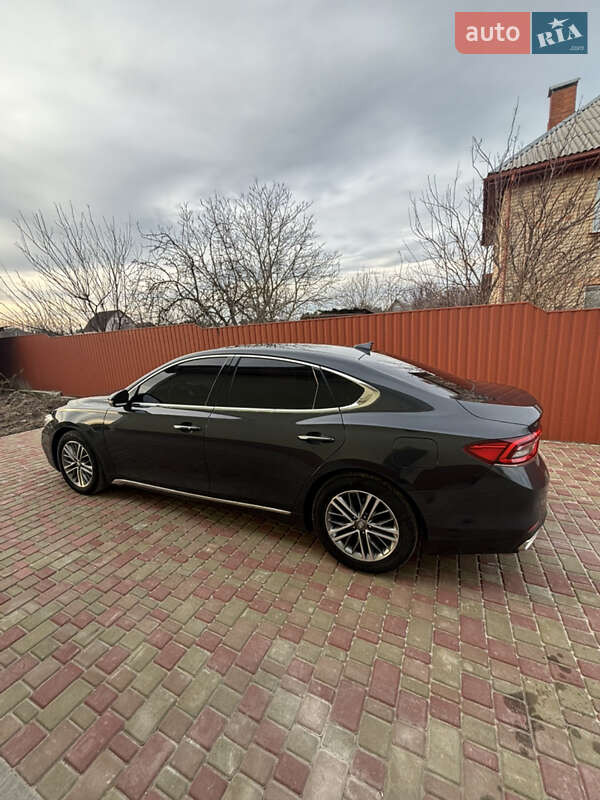 Седан Hyundai Grandeur 2019 в Киеве