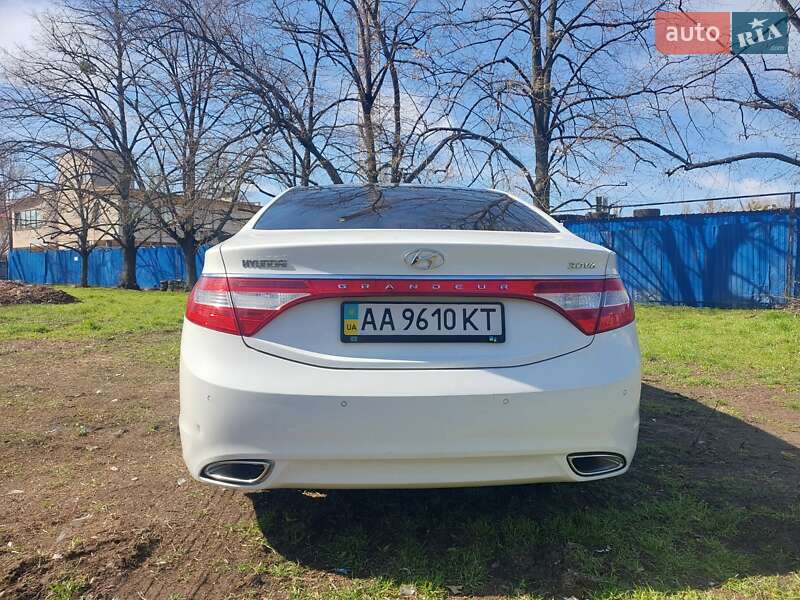 Седан Hyundai Grandeur 2011 в Києві