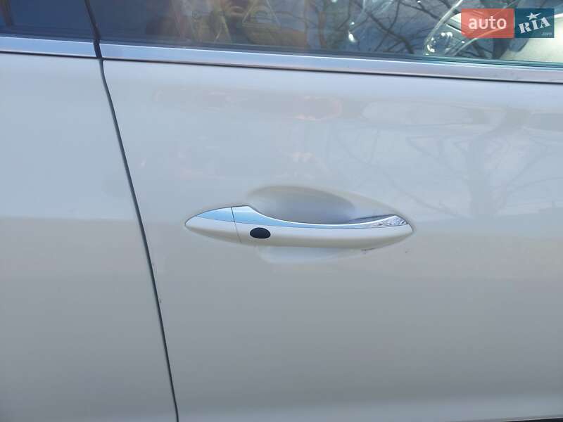 Седан Hyundai Grandeur 2011 в Києві