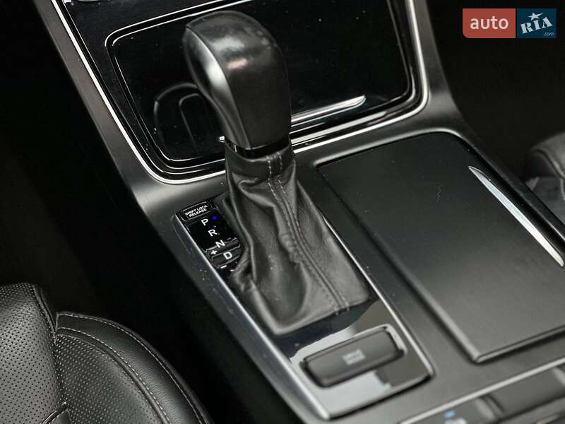 Седан Hyundai Grandeur 2017 в Киеве