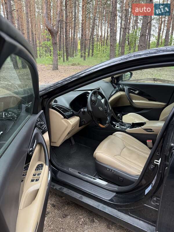 Седан Hyundai Grandeur 2013 в Києві фото 56 Седан Hyundai Grandeur 2013 в Києві