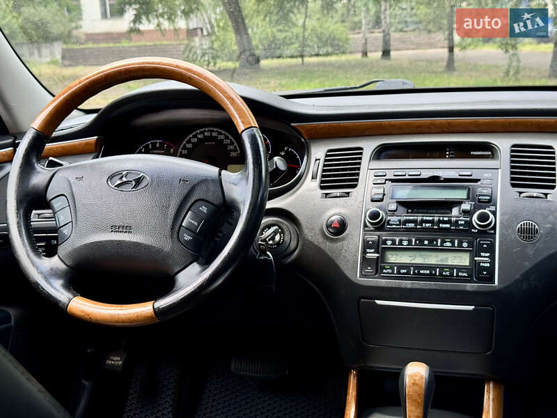Седан Hyundai Grandeur 2006 в Києві