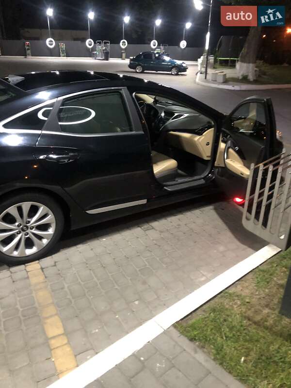 Седан Hyundai Grandeur 2013 в Києві фото 5 Седан Hyundai Grandeur 2013 в Києві