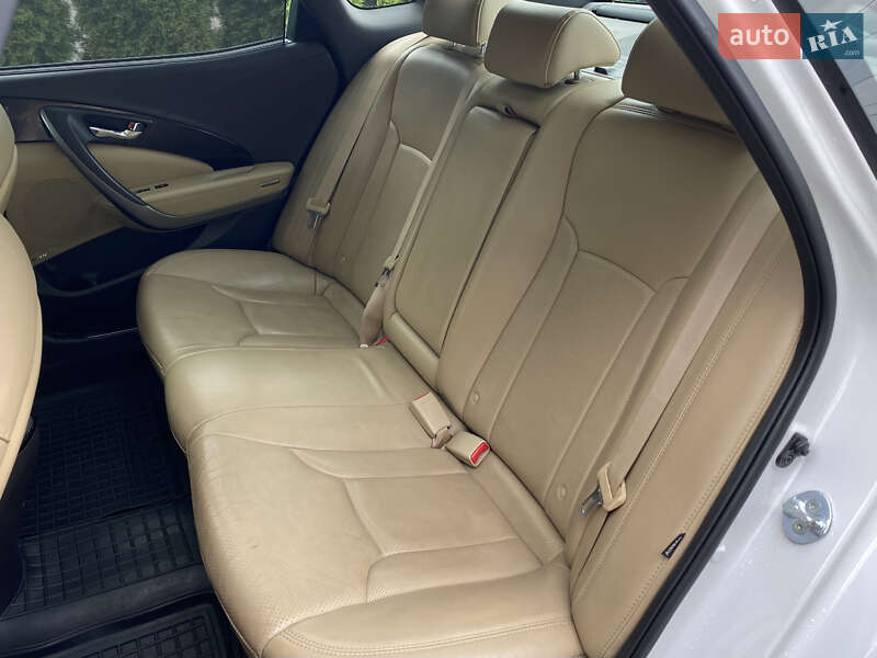 Седан Hyundai Grandeur 2013 в Киеве