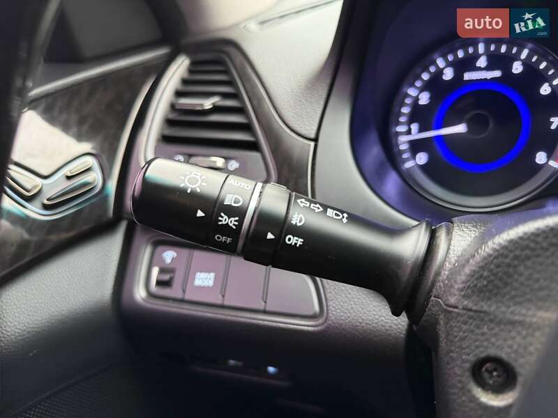 Седан Hyundai Grandeur 2013 в Києві