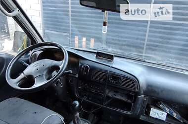 Вантажопасажирський фургон Hyundai H 100 2000 в Херсоні