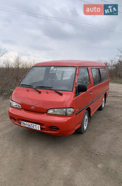 Минивэн Hyundai H 100 2000 в Александровке