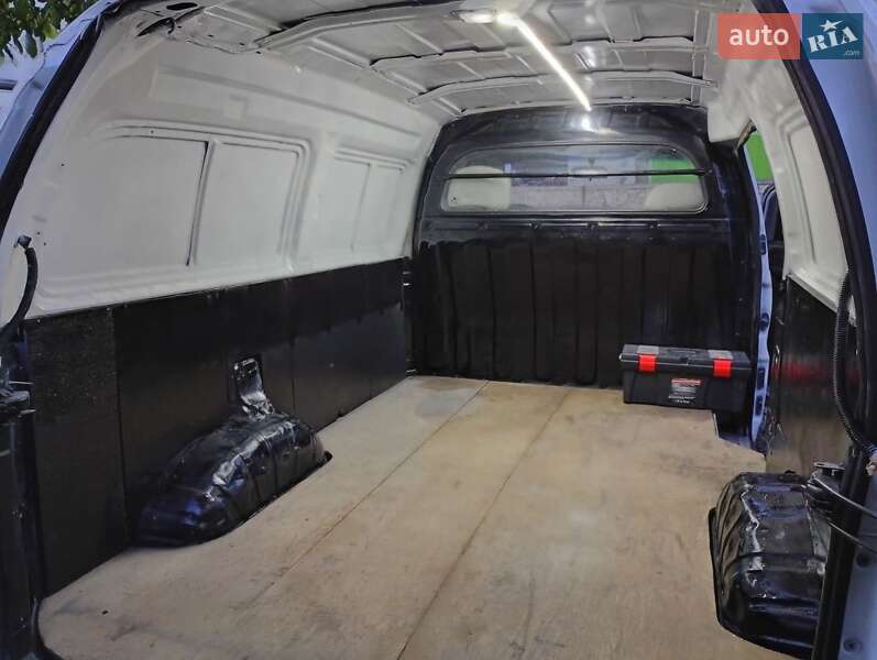 Мінівен Hyundai H 100 2000 в Луцьку фото 3 Мінівен Hyundai H 100 2000 в Луцьку