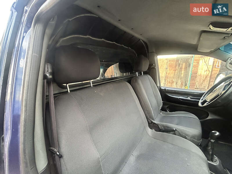 Грузовой фургон Hyundai H 100 2001 в Житомире