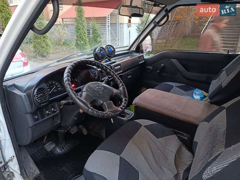 Вантажопасажирський фургон Hyundai H 100 1995 в Хмельницькому фото 10 Вантажопасажирський фургон Hyundai H 100 1995 в Хмельницькому