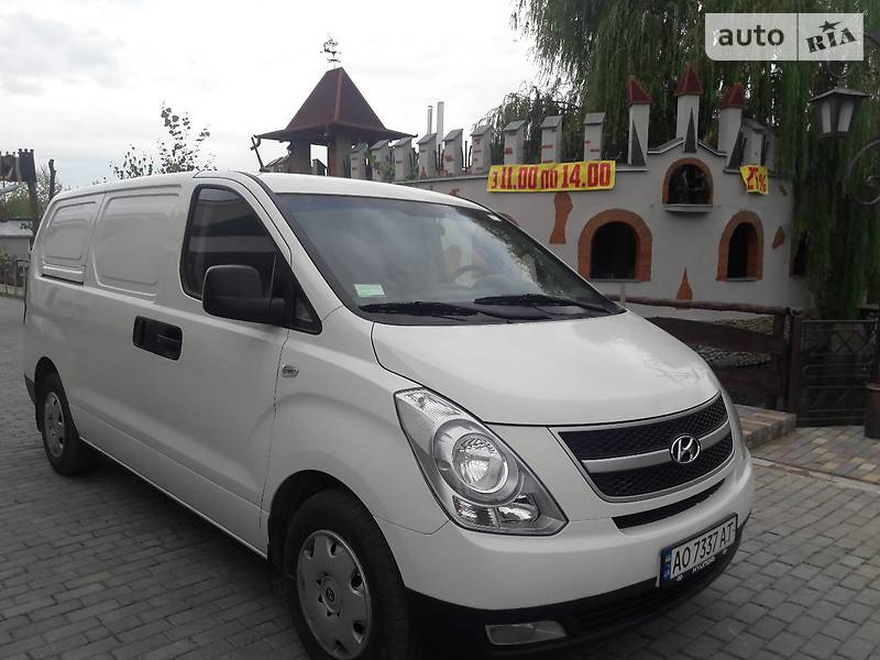 Грузопассажирский фургон Hyundai H-1 2011 в Виноградове