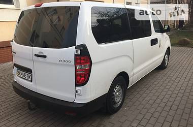 Минивэн Hyundai H-1 2008 в 