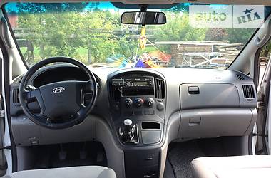 Минивэн Hyundai H-1 2008 в 