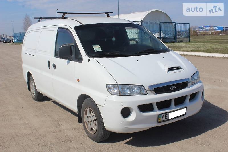 Грузопассажирский фургон Hyundai H-1 2001 в Днепре