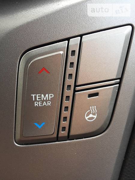 Минивэн Hyundai H-1 2016 в Киеве