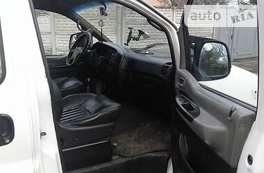 Вантажопасажирський фургон Hyundai H-1 2006 в Сумах