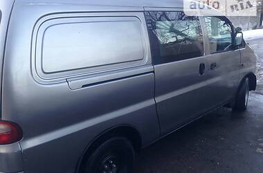 Мінівен Hyundai H-1 2000 в 
