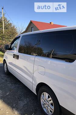 Универсал Hyundai H-1 2016 в 