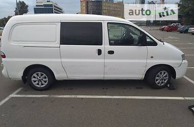 Минивэн Hyundai H-1 2005 в 
