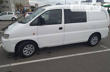 Минивэн Hyundai H-1 2005 в 