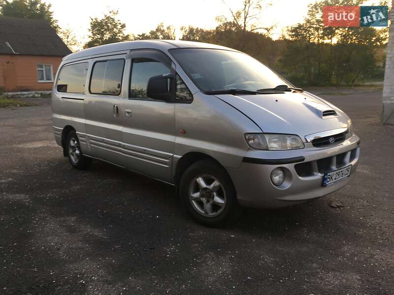 Минивэн Hyundai H-1 2001 в Остроге фото 3 Минивэн Hyundai H-1 2001 в Остроге