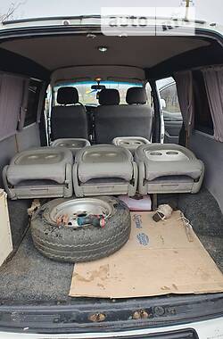Минивэн Hyundai H-1 2006 в 