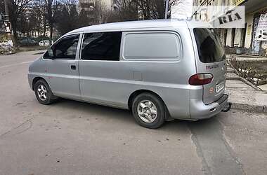 Грузопассажирский фургон Hyundai H-1 2004 в 