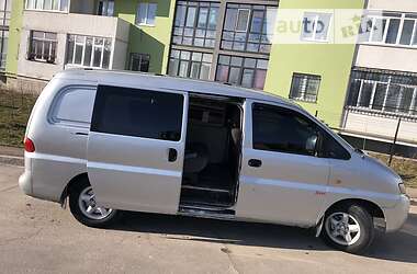 Грузопассажирский фургон Hyundai H-1 2004 в 