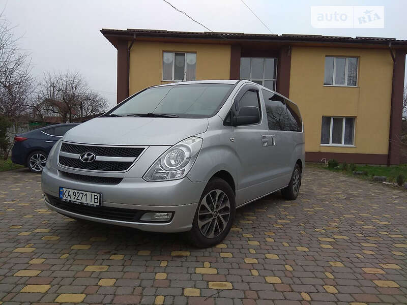 Мінівен Hyundai H-1 2008 в Києві