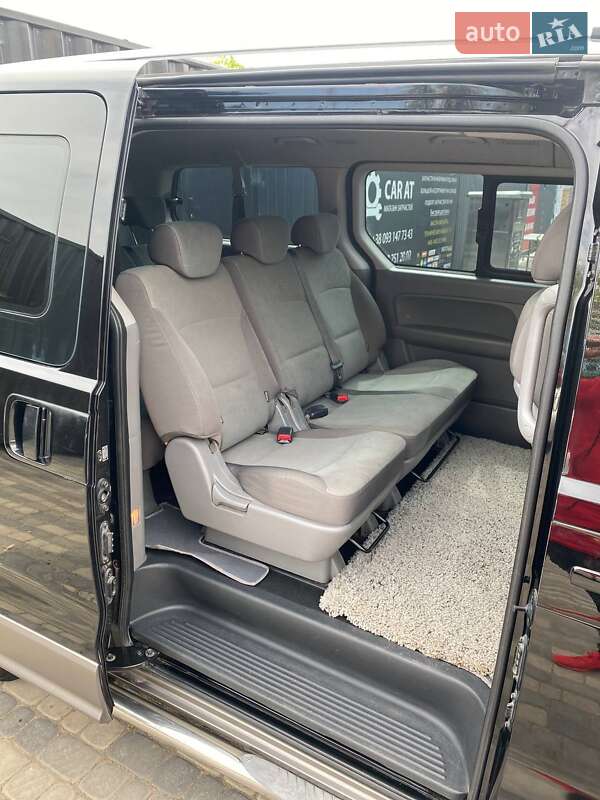 Минивэн Hyundai H-1 2012 в Южном