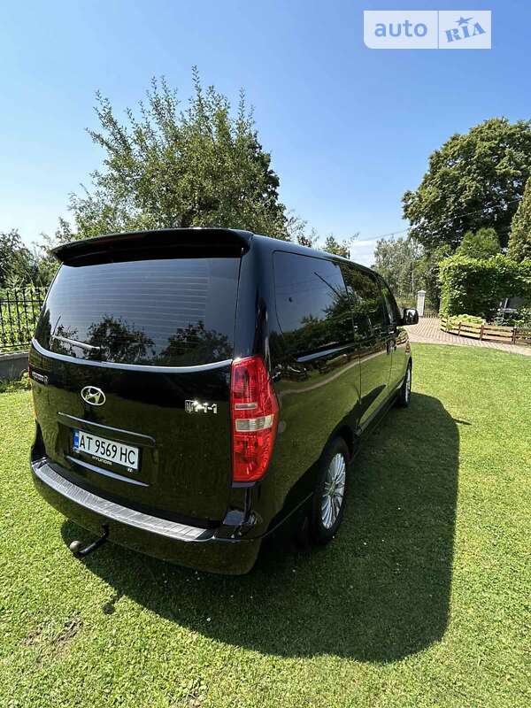 Мінівен Hyundai H-1 2012 в Коломиї