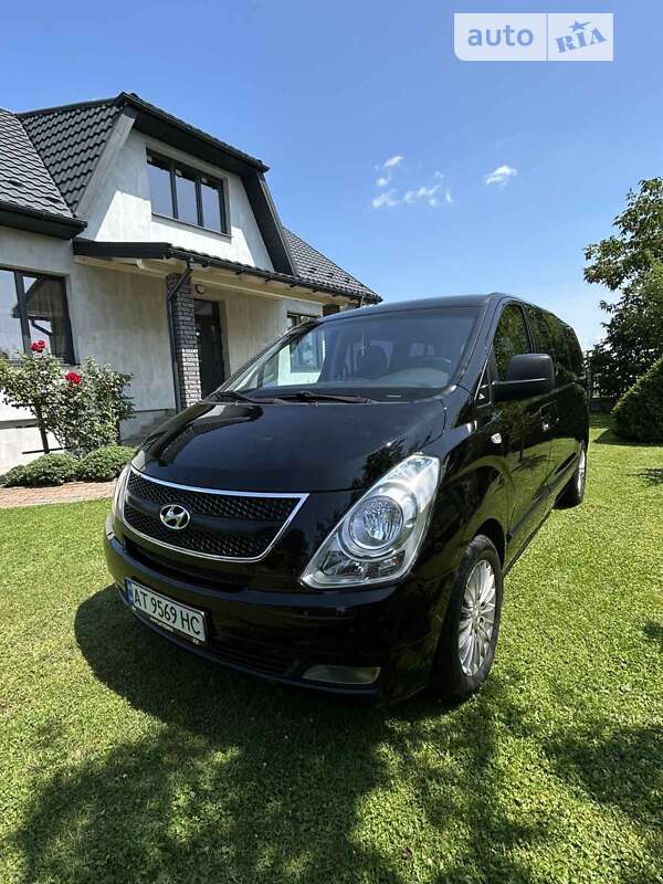 Мінівен Hyundai H-1 2012 в Коломиї